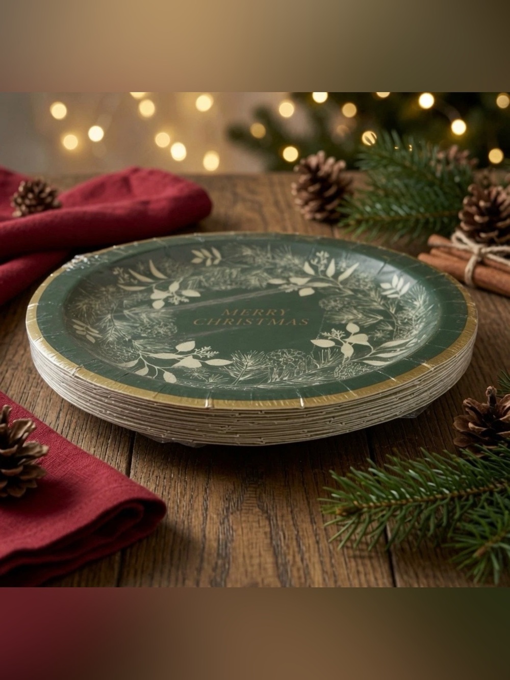 Bee Willow Merry Christmas Wreath Paper Salad Plates Set of 20 NIP Gold Green